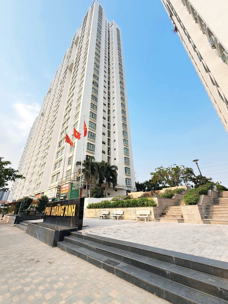 Cảnh quan Phú Hoàng Anh